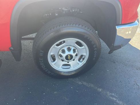 Used 2025 Chevrolet Silverado 2500 W/T image 31