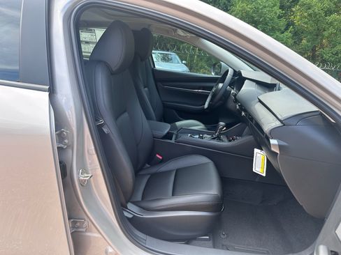 New 2026 MAZDA MAZDA3 2.5 S Sedan w/ Preferred Pkg FWD image 21