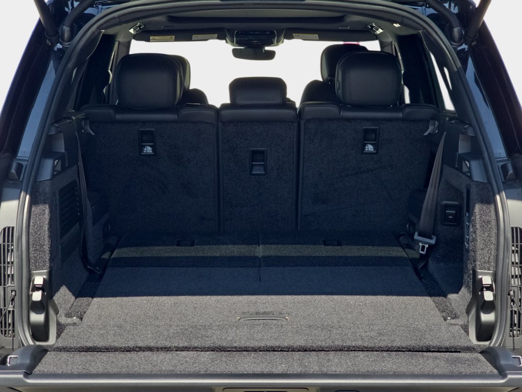 New 2027 Land Rover Range Rover Long Wheelbase SE AWD/4WD image 12
