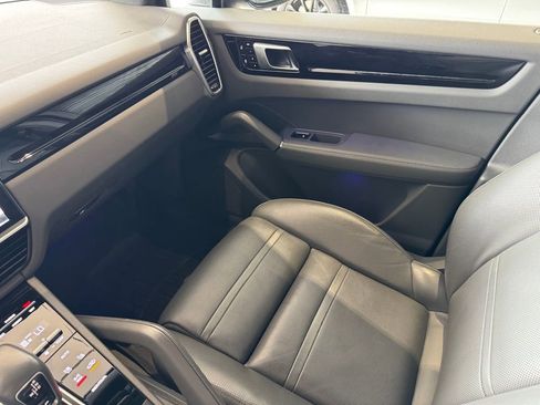 Certified 2019 Porsche Cayenne AWD/4WD image 40