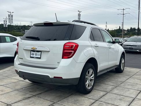 Used 2017 Chevrolet Equinox LT w/ Convenience Package FWD image 7