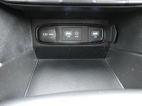 Used 2019 Hyundai Santa Fe Limited AWD/4WD image 23