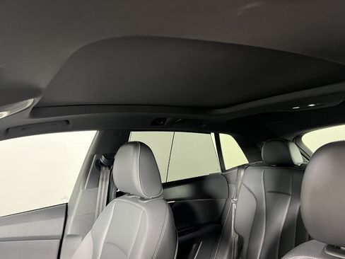 Used 2019 Audi Q8 Prestige w/ Interior Protection Package AWD/4WD image 19