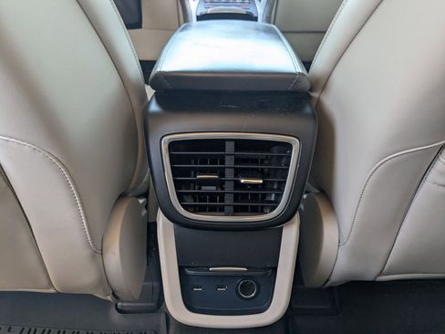 Used 2017 Lincoln MKX Select w/ Select Plus Package image 22