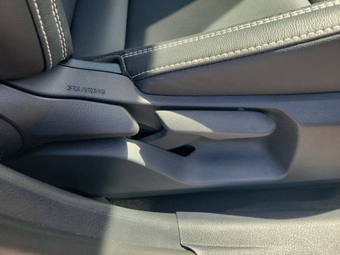 Used 2025 Toyota Camry SE image 19