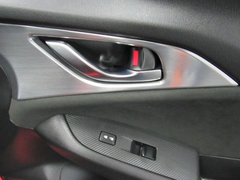 Used 2018 MAZDA CX-3 Grand Touring image 17