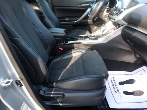 Used 2024 Mitsubishi Eclipse Cross SE image 2