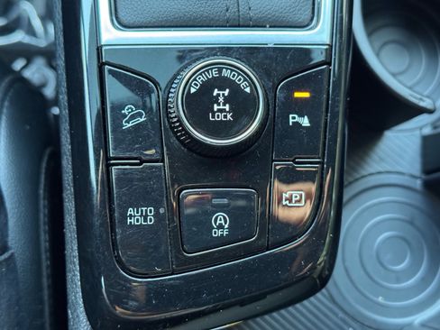 Used 2025 Kia Sportage X-Line AWD/4WD image 31
