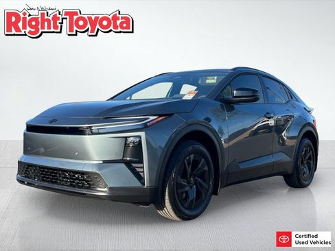 Used 2026 Toyota C-HR AWD/4WD image 1