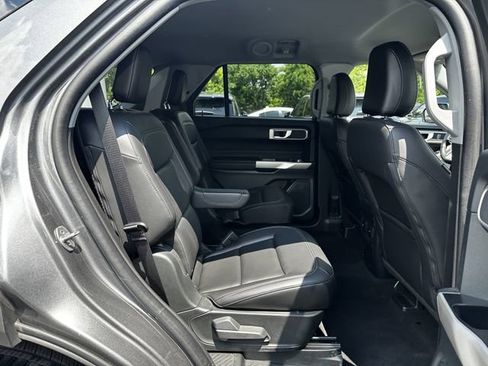 Certified 2023 Ford Explorer XLT w/ Equipment Group 202A AWD/4WD image 36