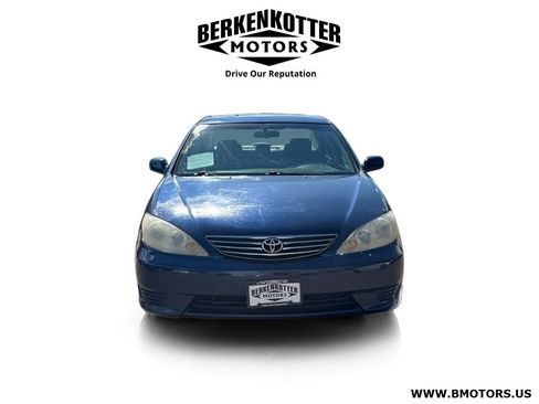 Used 2005 Toyota Camry LE FWD image 8