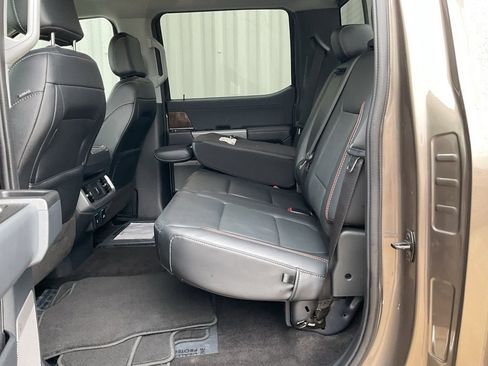 Used 2022 Ford F150 Lariat w/ Max Trailer Tow Package image 22