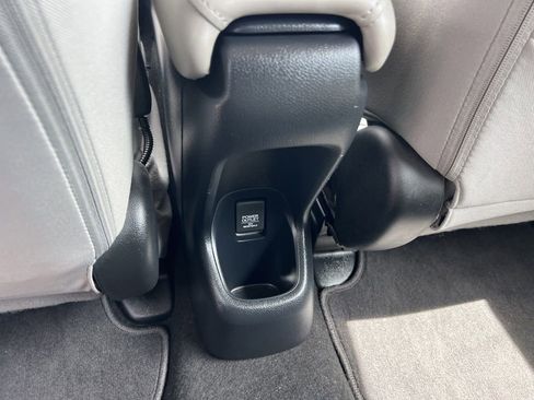 Used 2021 Honda HR-V LX image 18