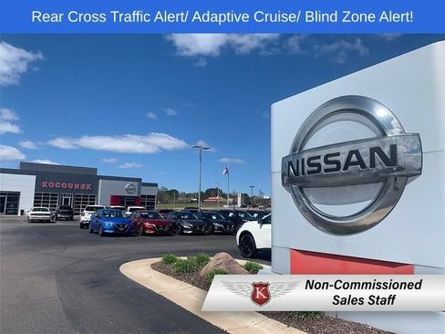 Used 2024 Chevrolet Trax ACTIV w/ Driver Confidence Package FWD image 30