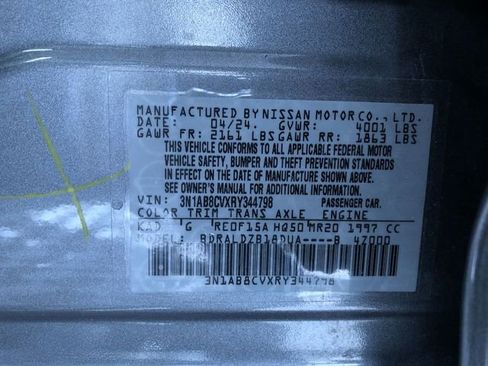 Used 2024 Nissan Sentra SV image 33