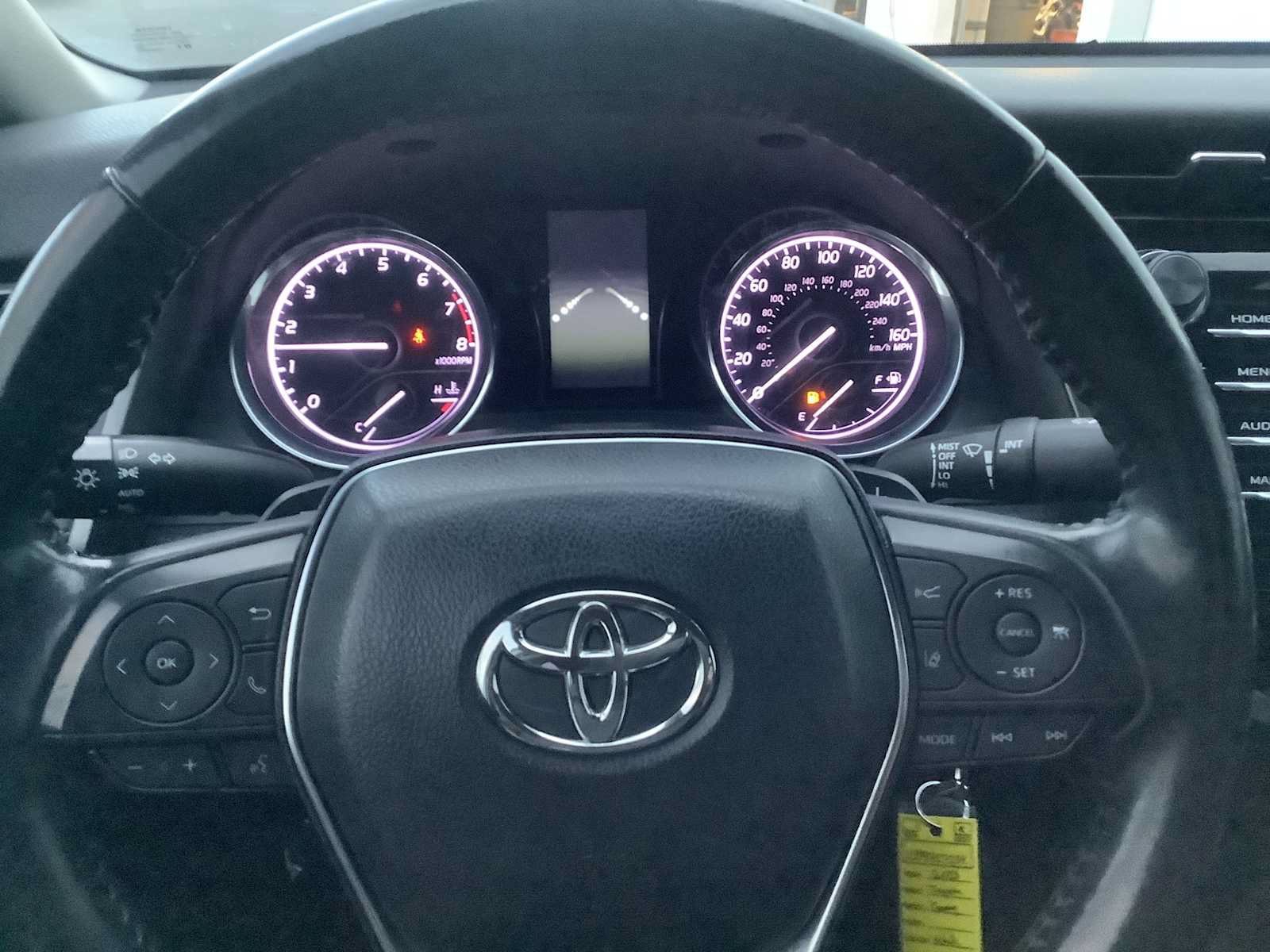 Used 2020 Toyota Camry SE w/ Carpet Mat Package FWD image 16