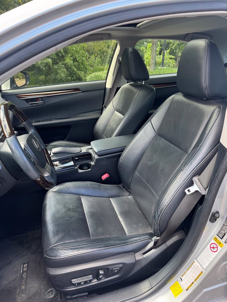 Used 2013 Lexus ES 350 w/ Luxury Pkg FWD image 9