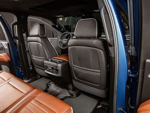 Used 2025 GMC Sierra 1500 Denali Ultimate image 32