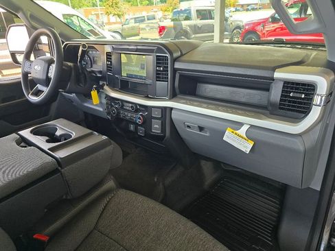 New 2025 Ford F350 XL w/ XL Chrome Package AWD/4WD image 10