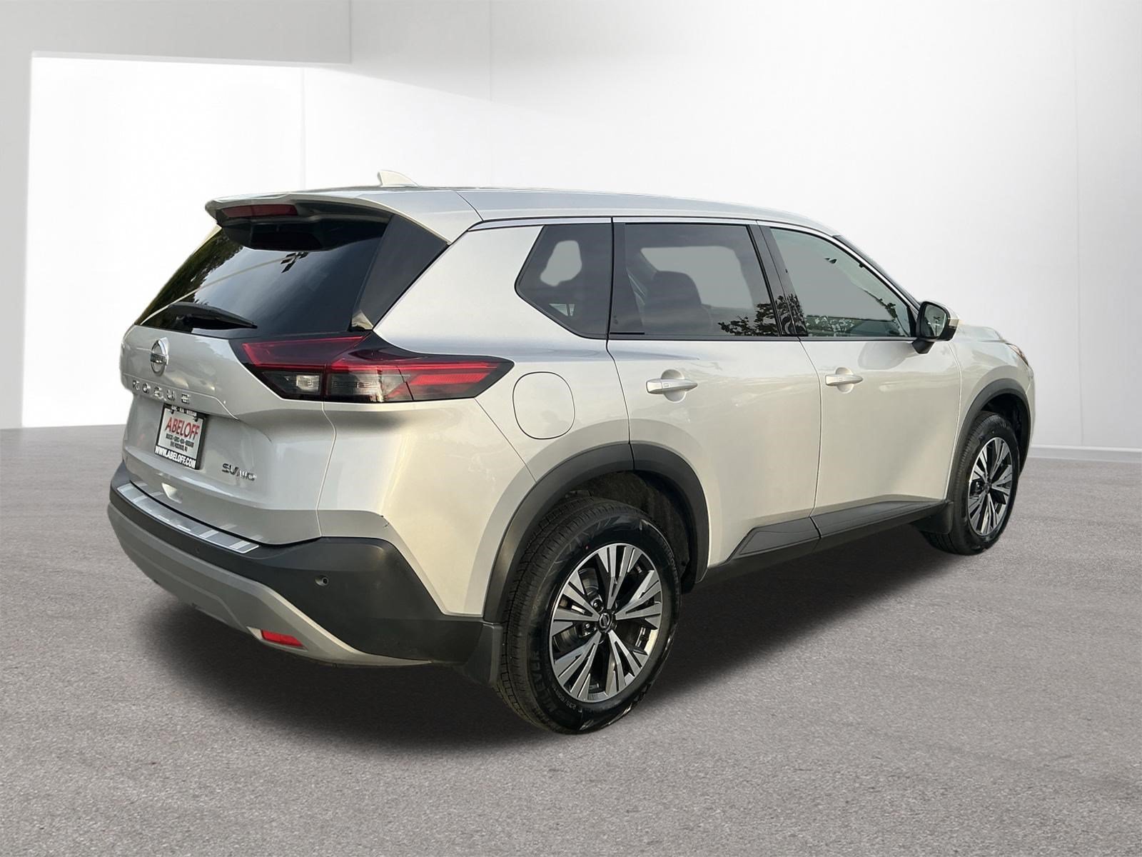 Used 2021 Nissan Rogue SV AWD/4WD image 5