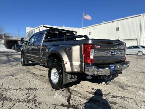 Used 2019 Ford F350 Lariat image 4