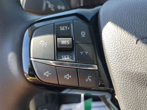 New 2026 Ford Escape SE image 60