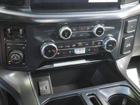 Certified 2025 Ford F150 Lariat AWD/4WD image 17