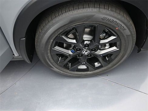 Certified 2025 Honda HR-V Sport image 34