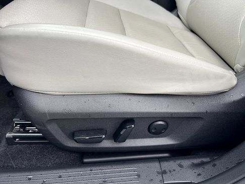 Certified 2023 Nissan Rogue SV w/ SV Premium B Package image 21