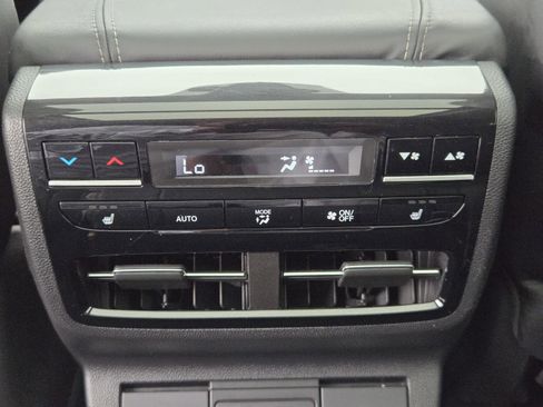 Used 2022 Acura MDX SH-AWD w/ Advance Package image 24