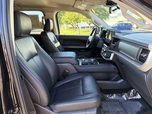 Used 2024 Ford Expedition Max XLT image 43