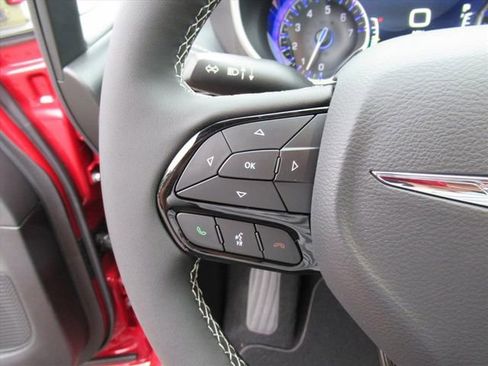 New 2026 Chrysler Pacifica Select w/ S Appearance Package image 17