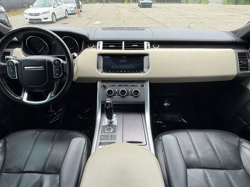 Used 2017 Land Rover Range Rover Sport HSE AWD/4WD image 3