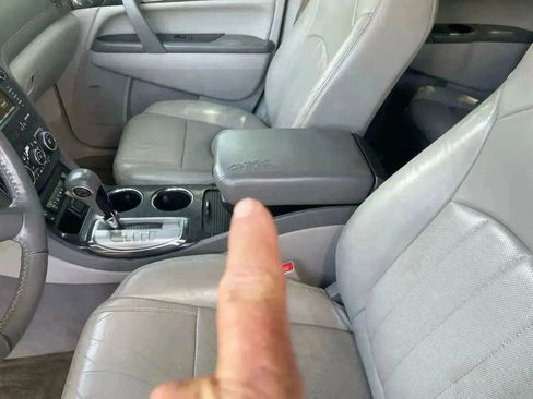 Used 2016 Buick Enclave Leather w/ Trailering Package image 17