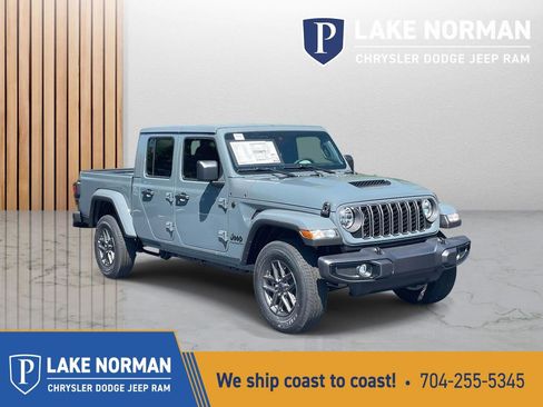 New 2025 Jeep Gladiator Sport image 1