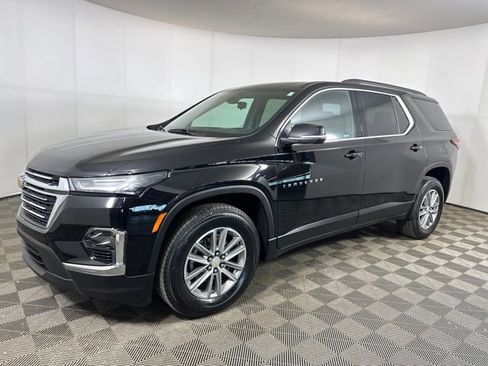 Used 2023 Chevrolet Traverse LT image 7