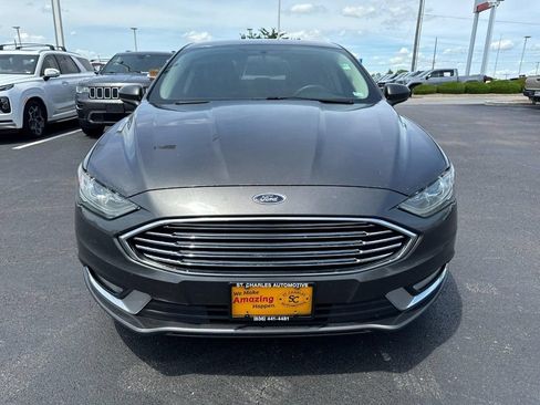 Used 2018 Ford Fusion SE w/ Equipment Group 601A FWD image 9