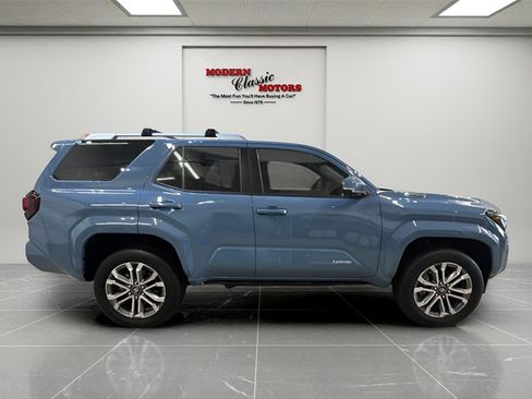 Used 2025 Toyota 4Runner 4WD image 8
