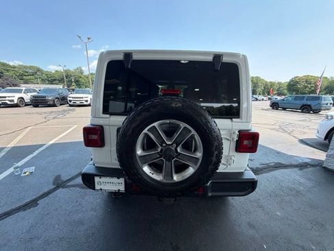Used 2019 Jeep Wrangler Unlimited Sahara w/ Dual Top Group AWD/4WD image 6