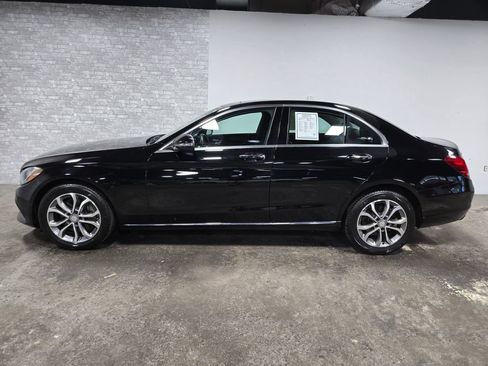 Used 2017 Mercedes-Benz C 300 4MATIC Sedan image 2