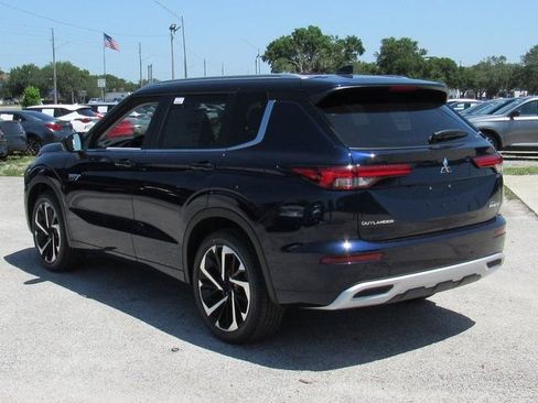 New 2025 Mitsubishi Outlander SEL image 5