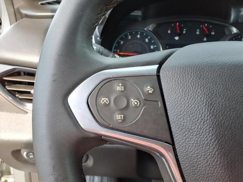 Used 2023 Chevrolet Traverse LT FWD image 12