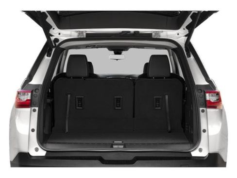 Used 2021 Chevrolet Traverse RS AWD/4WD image 14