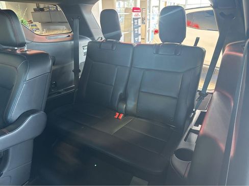 Used 2023 Ford Explorer ST-Line w/ Class IV Trailer Tow Package AWD/4WD image 34