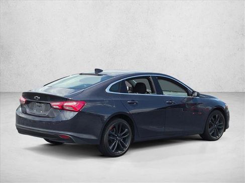 Used 2023 Chevrolet Malibu LT w/ Redline Edition FWD image 5