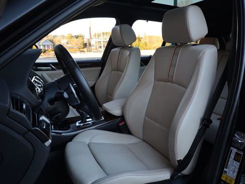 Used 2017 BMW X3 xDrive28i image 16