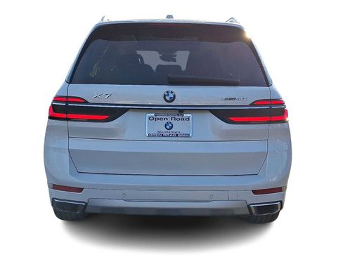 Certified 2023 BMW X7 xDrive40i w/ Executive Package image 5