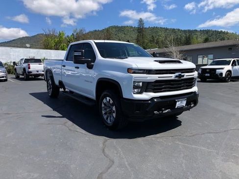 New 2026 Chevrolet Silverado 2500 Custom w/ Custom Value Package AWD/4WD image 2