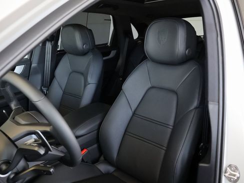 New 2025 Porsche Cayenne S image 5