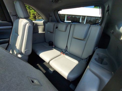 Used 2018 Toyota Highlander Limited Platinum AWD/4WD image 16